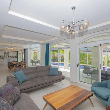 فيلة Orka World 1 *